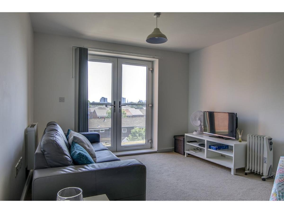 Large, Spacious And Modern Apt For 4 In Manchester Buitenkant foto